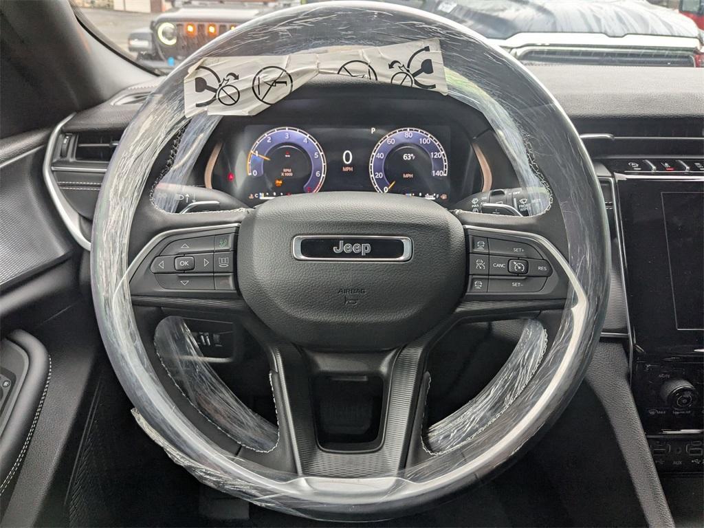 new 2025 Jeep Grand Cherokee car, priced at $45,455