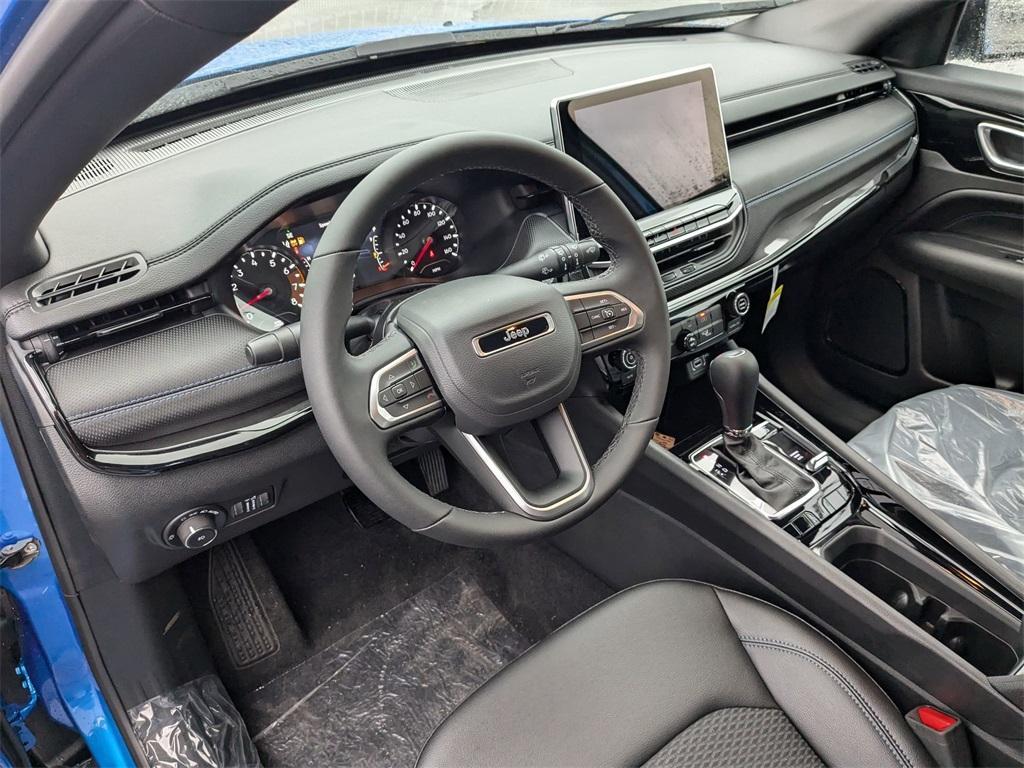 new 2025 Jeep Compass car, priced at $30,058