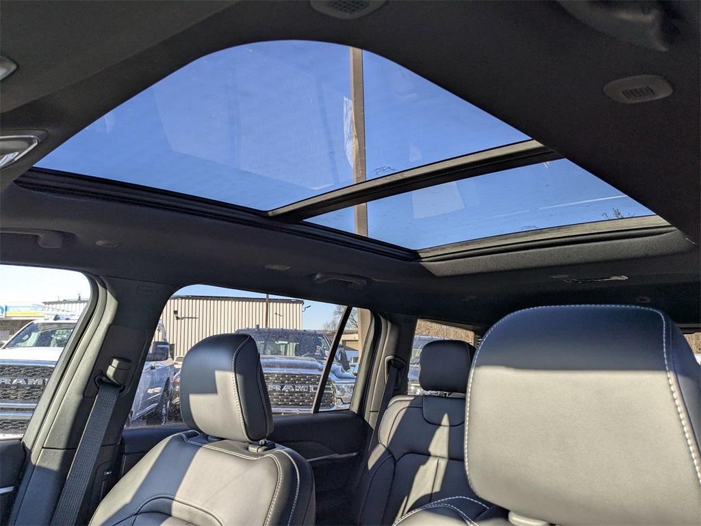 new 2025 Jeep Grand Cherokee L car, priced at $46,887