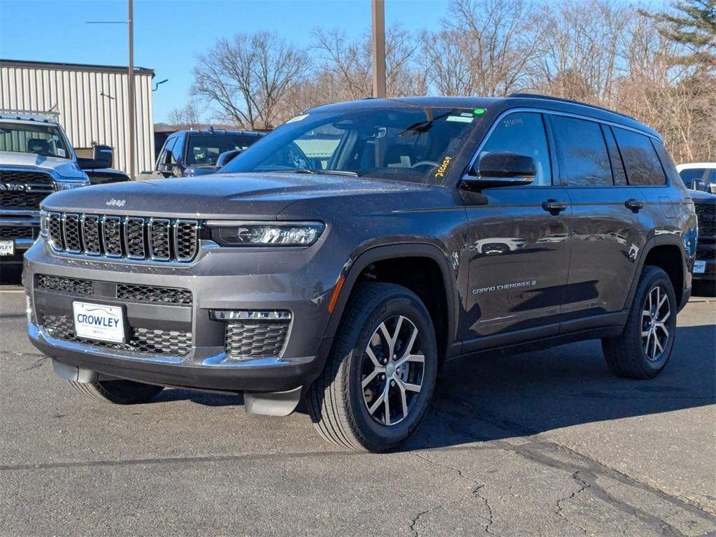 new 2025 Jeep Grand Cherokee L car, priced at $46,887