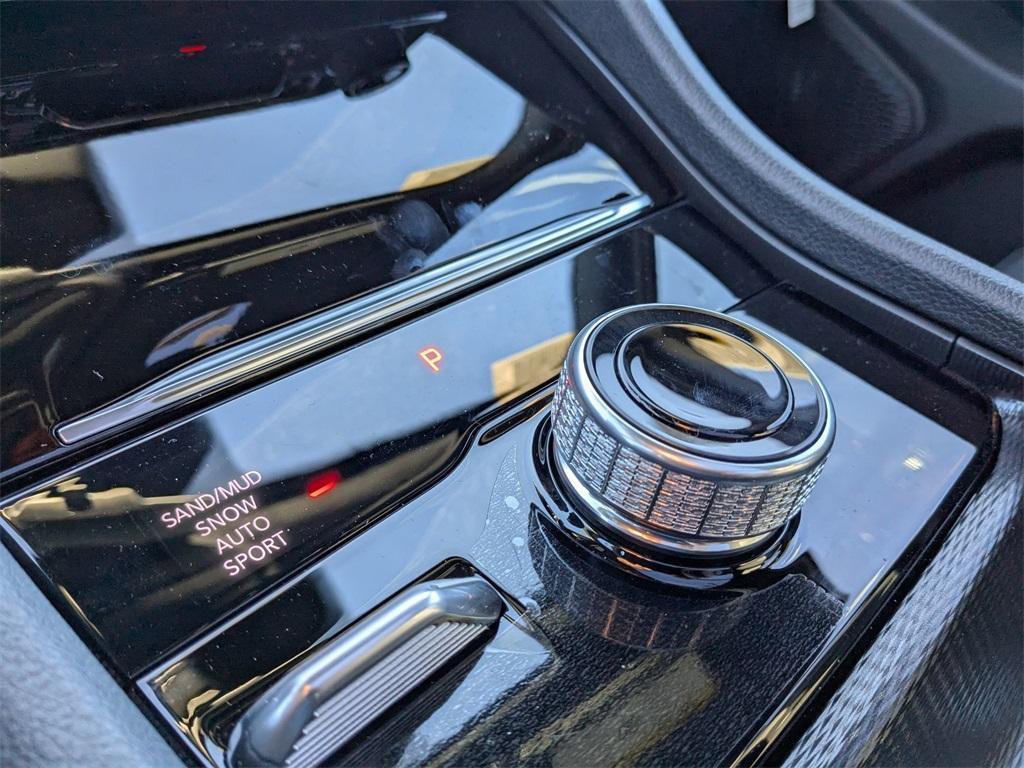 new 2025 Jeep Grand Cherokee L car, priced at $46,887