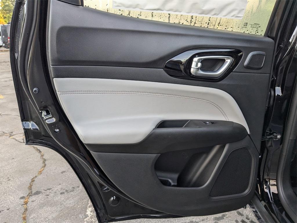 new 2025 Jeep Compass car, priced at $35,118