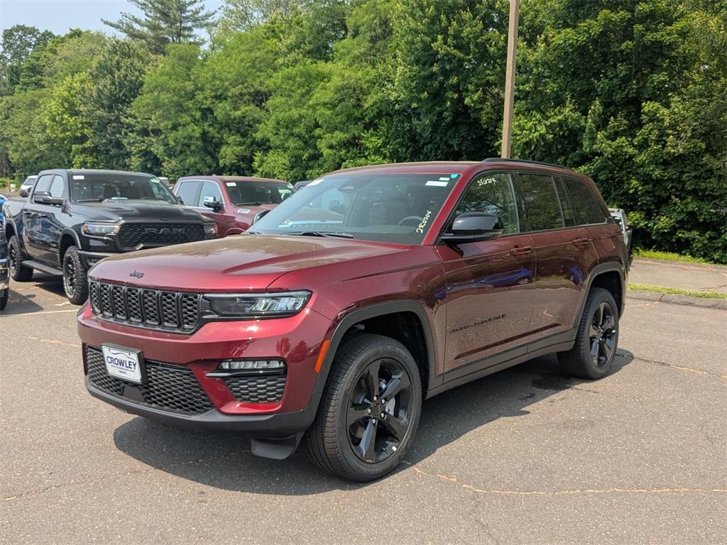 new 2025 Jeep Grand Cherokee car, priced at $45,406
