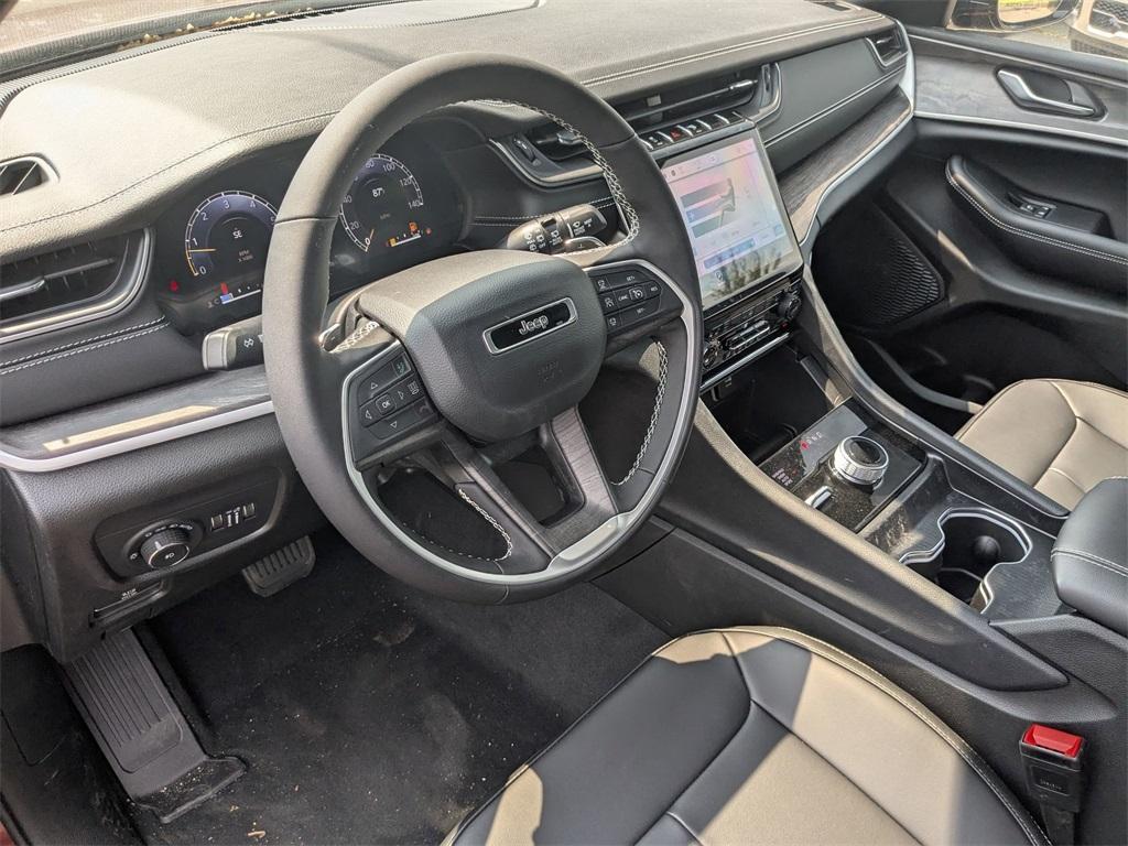 new 2025 Jeep Grand Cherokee car, priced at $45,406
