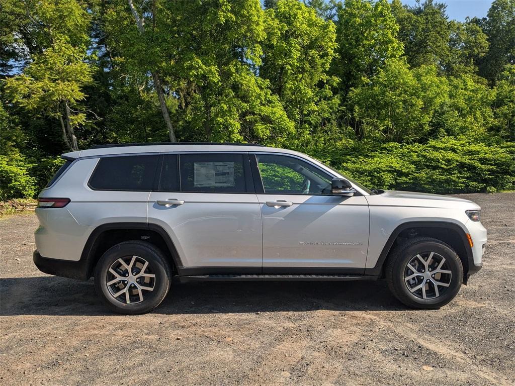 new 2025 Jeep Grand Cherokee L car, priced at $46,547