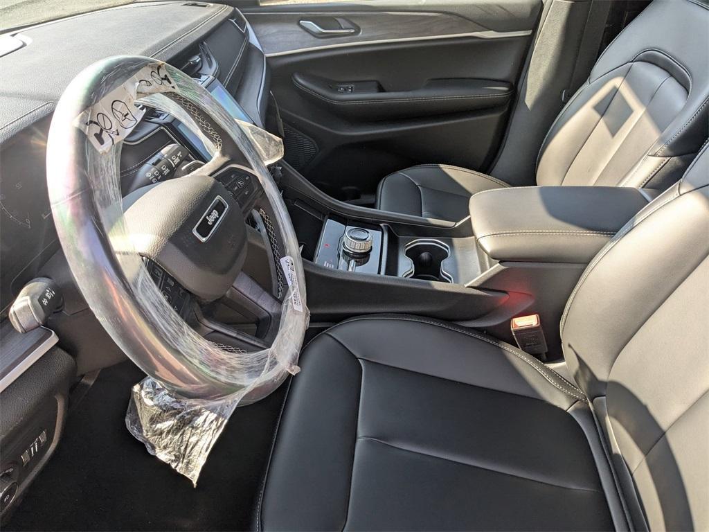 new 2025 Jeep Grand Cherokee L car, priced at $46,547