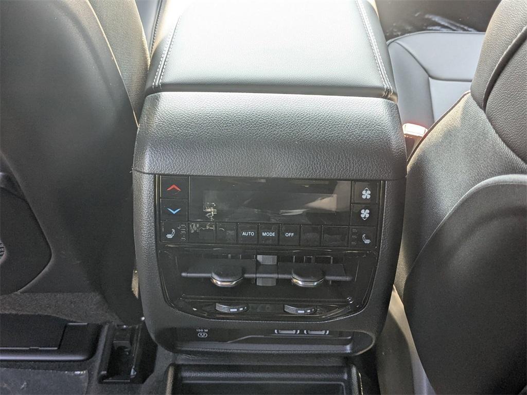 new 2025 Jeep Grand Cherokee L car, priced at $46,547