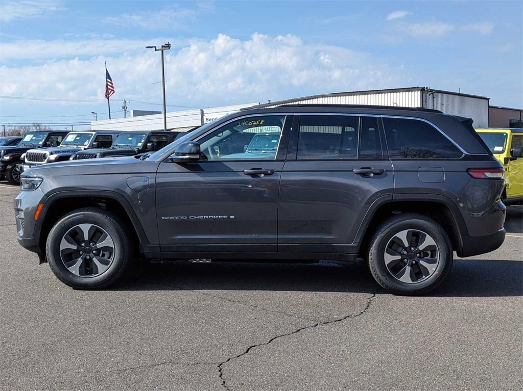 new 2024 Jeep Grand Cherokee 4xe car, priced at $51,280