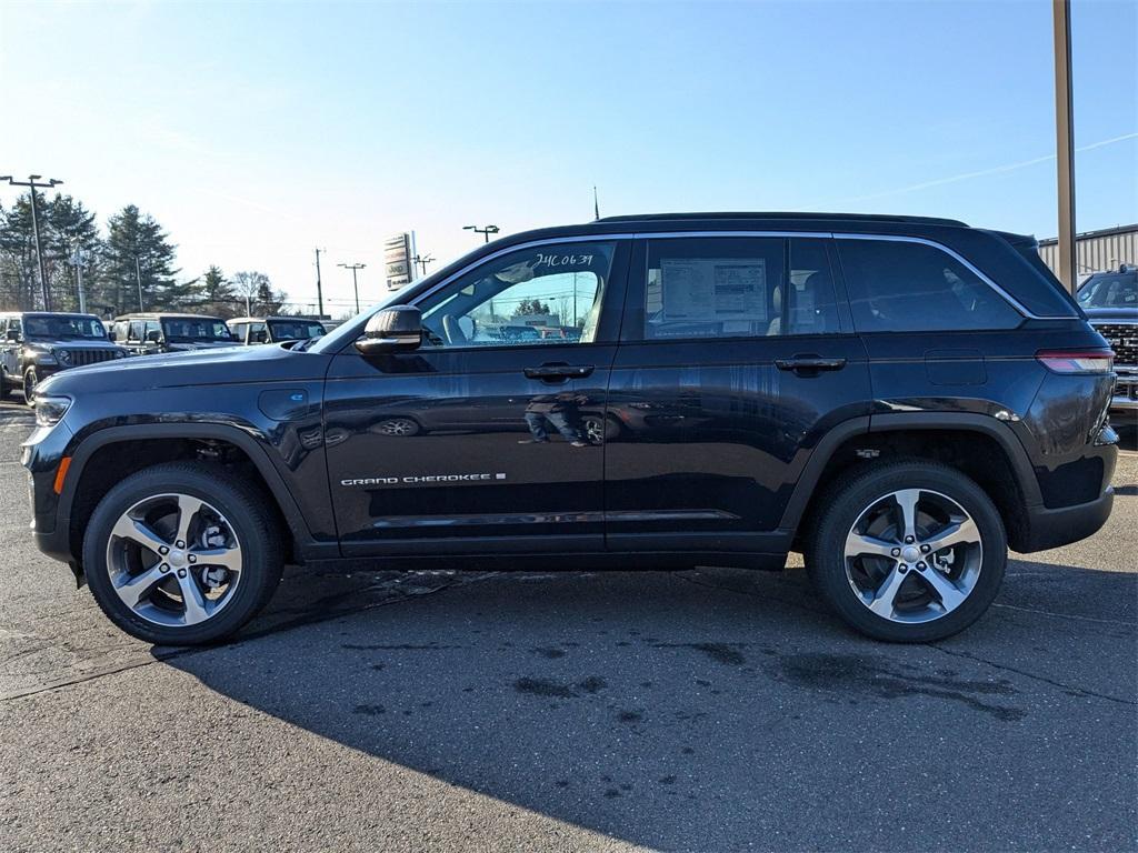 new 2024 Jeep Grand Cherokee 4xe car, priced at $53,557