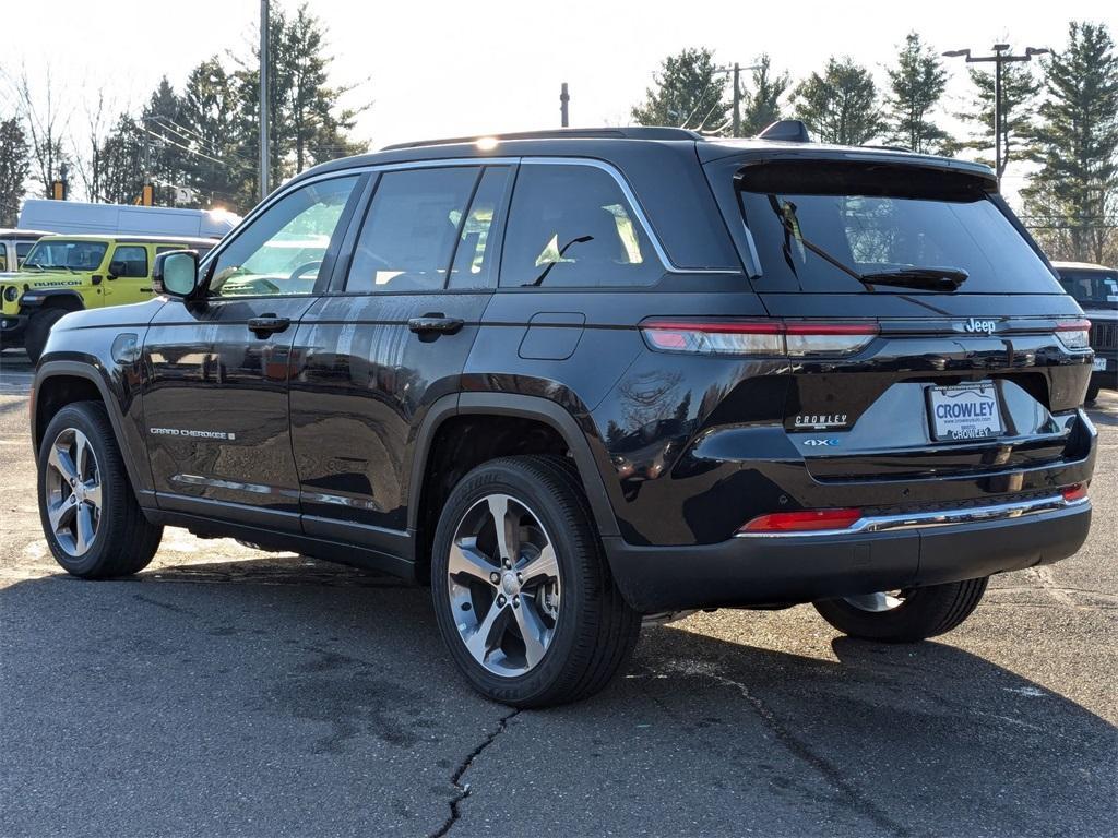 new 2024 Jeep Grand Cherokee 4xe car, priced at $53,557