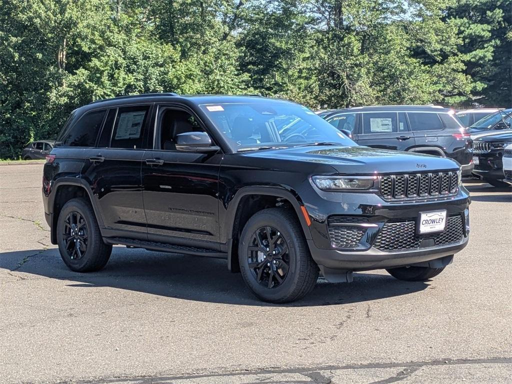 new 2025 Jeep Grand Cherokee car, priced at $43,100