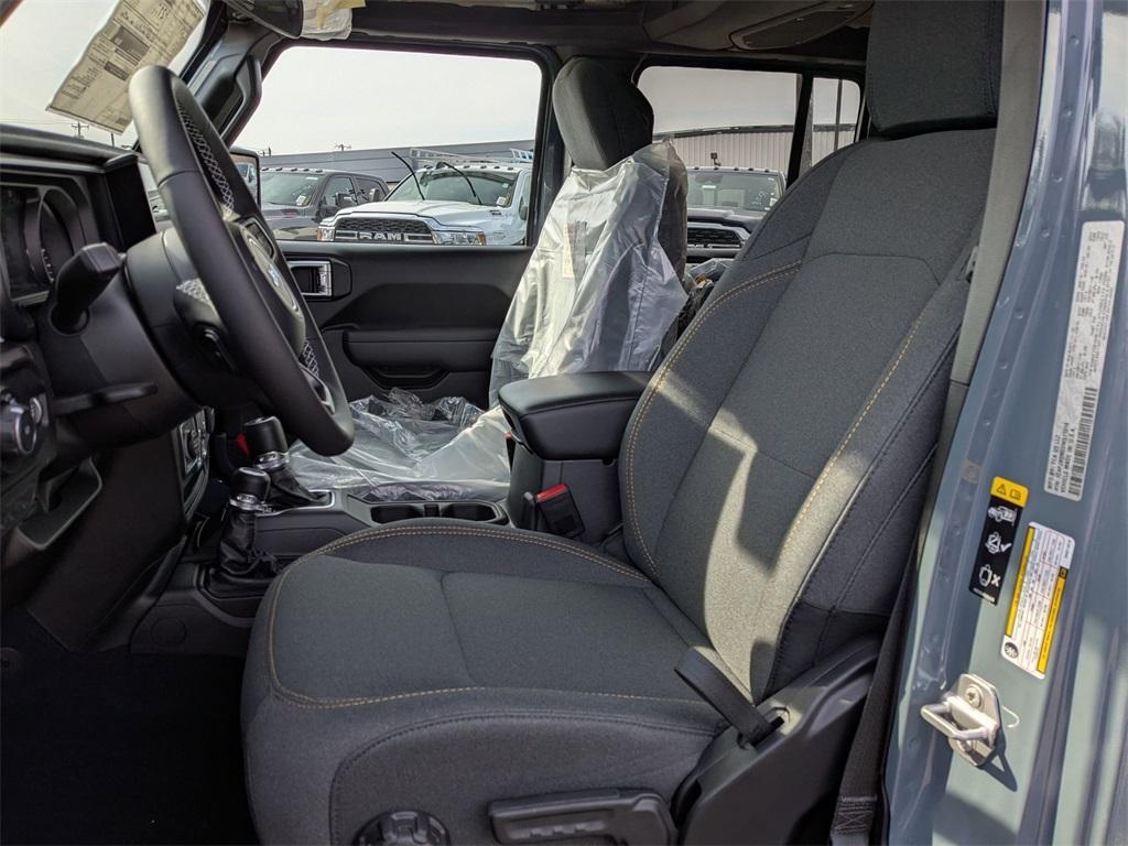 new 2025 Jeep Wrangler car, priced at $48,789