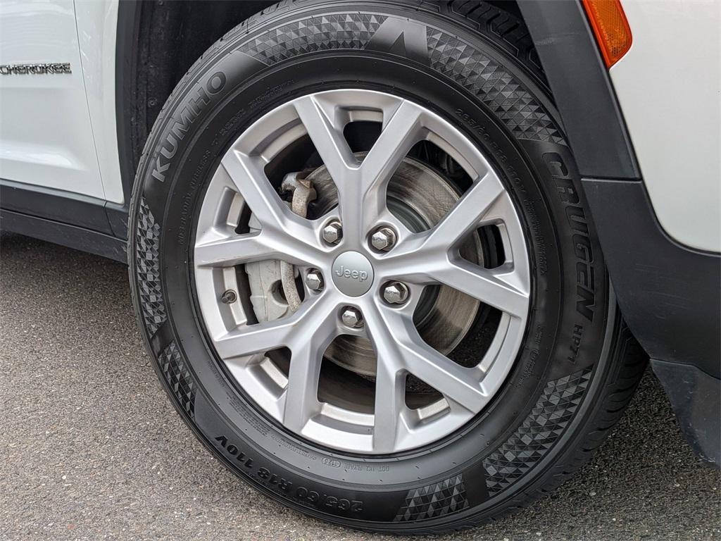 used 2022 Jeep Grand Cherokee car, priced at $30,900