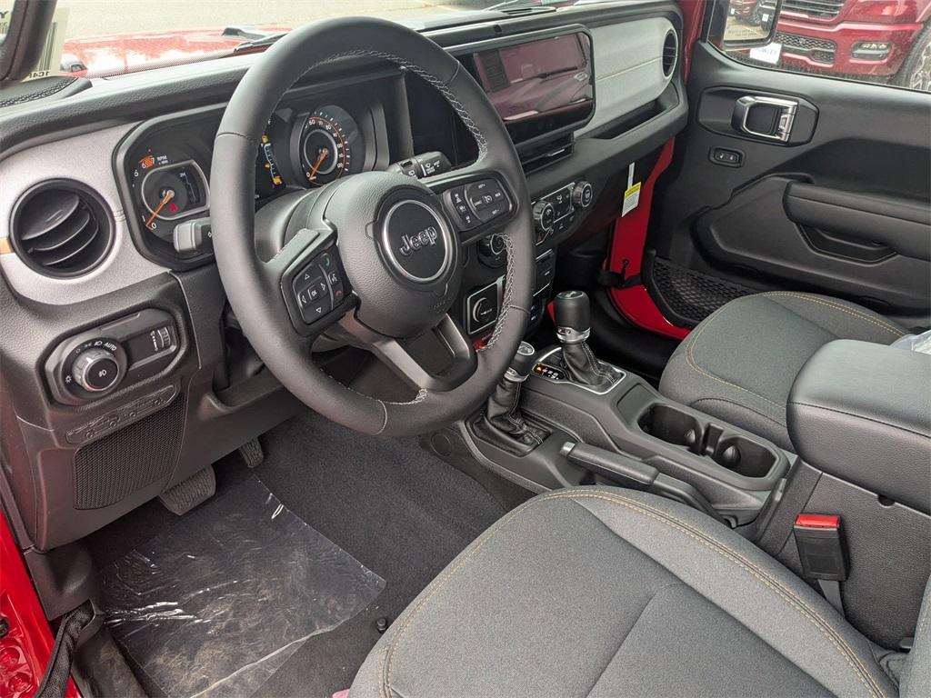 new 2025 Jeep Wrangler car, priced at $46,327