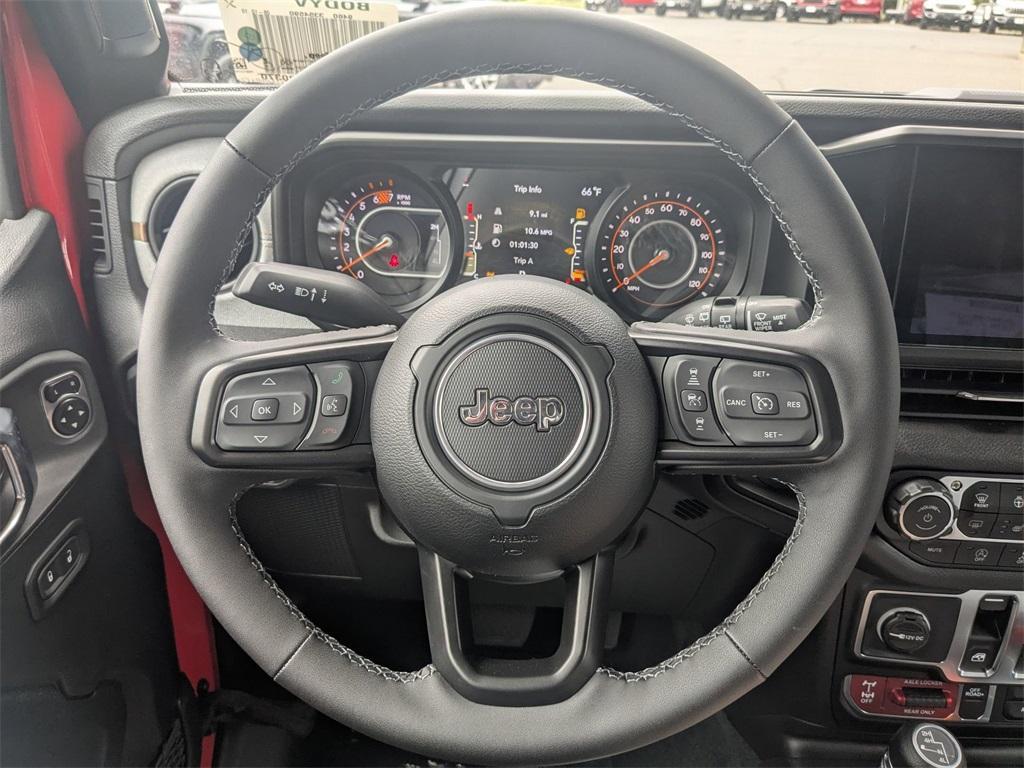 new 2025 Jeep Wrangler car, priced at $46,327