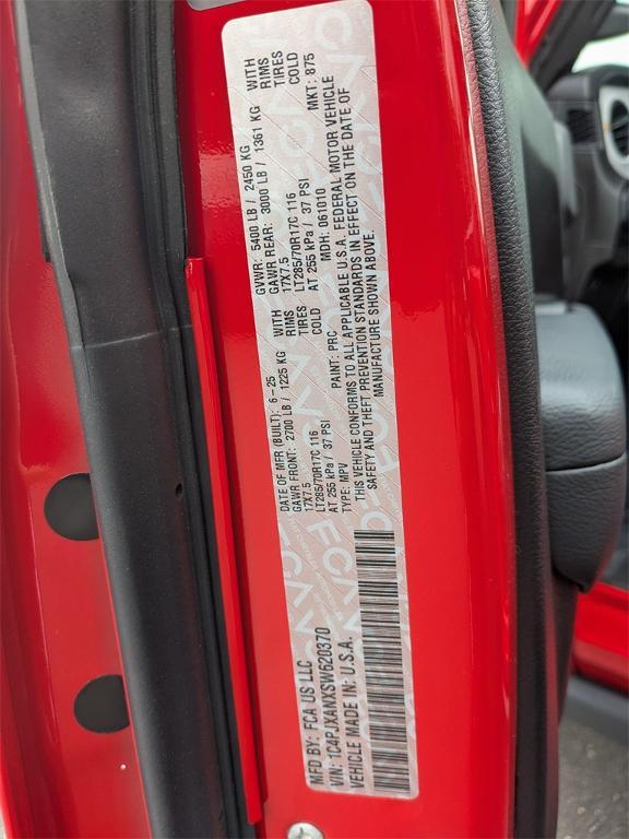 new 2025 Jeep Wrangler car, priced at $46,327