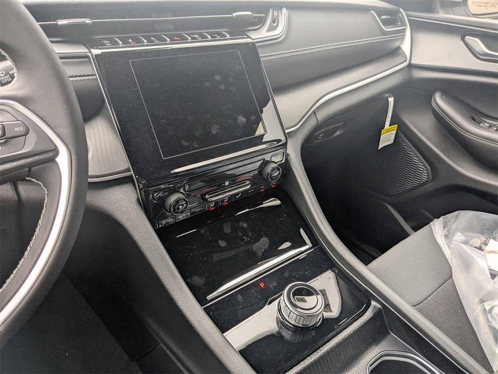 new 2025 Jeep Grand Cherokee L car, priced at $41,514