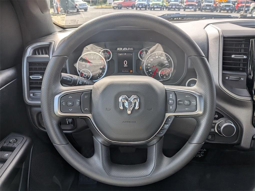 new 2025 Ram 1500 car, priced at $47,184