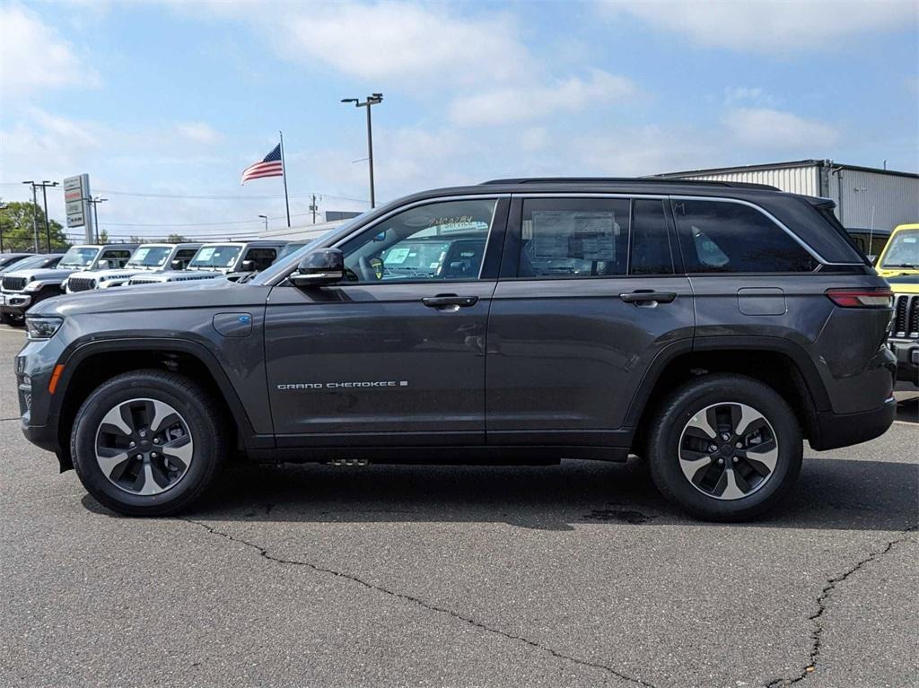 new 2024 Jeep Grand Cherokee 4xe car, priced at $51,401