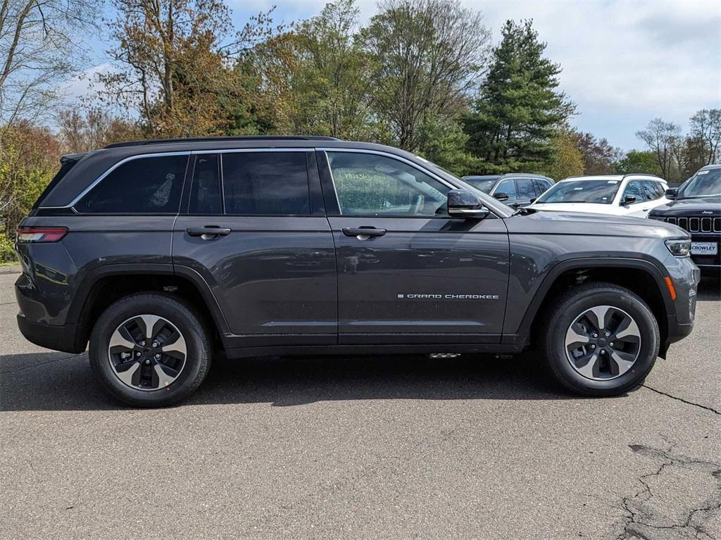 new 2024 Jeep Grand Cherokee 4xe car, priced at $51,401