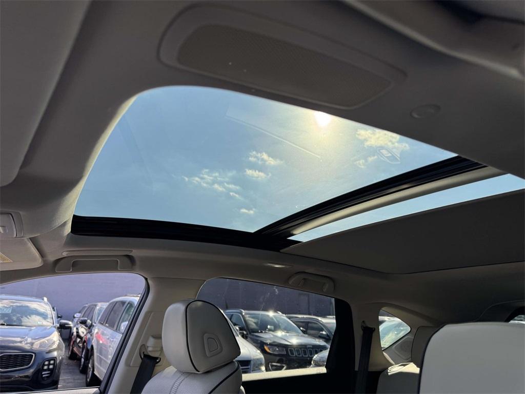 used 2025 Acura RDX car, priced at $43,489