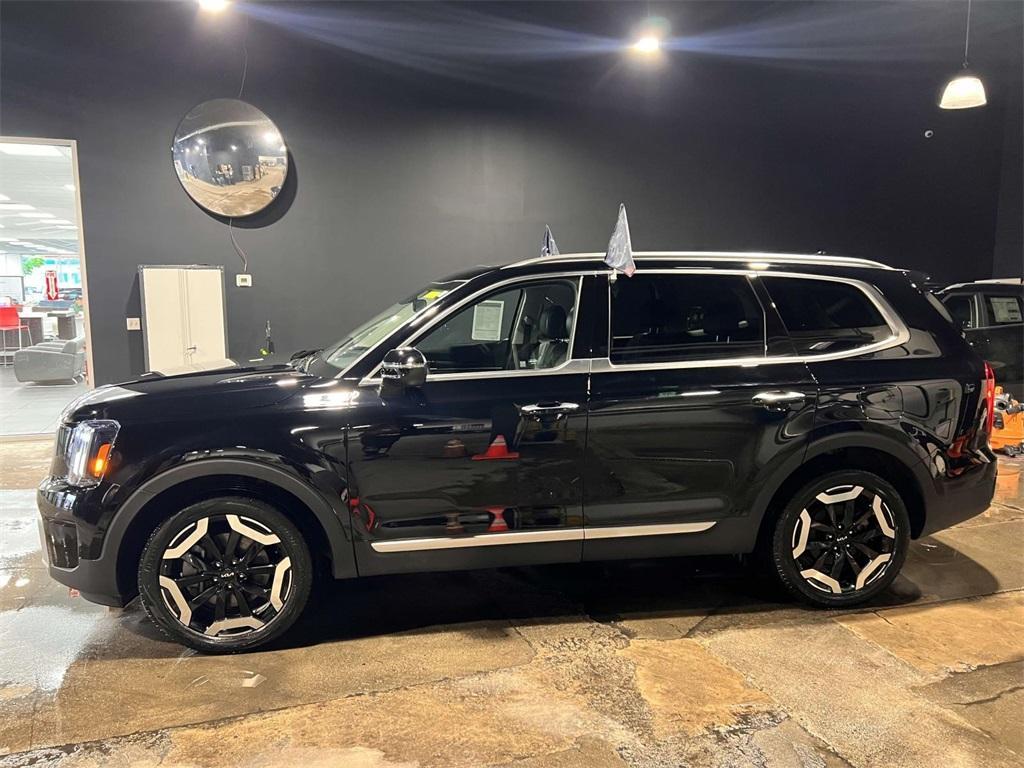 used 2023 Kia Telluride car, priced at $35,353