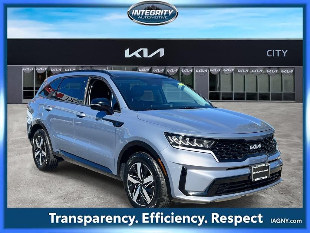 used 2022 Kia Sorento car, priced at $25,400