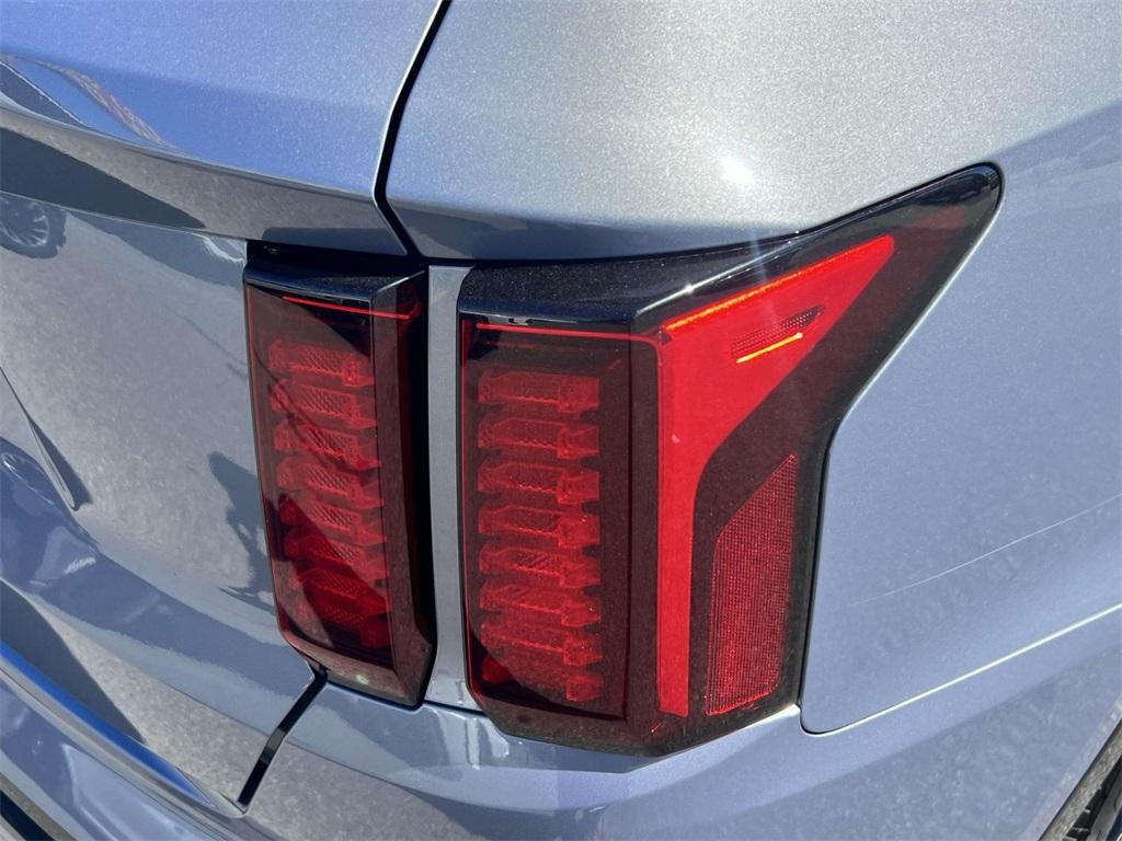 used 2022 Kia Sorento car, priced at $24,365