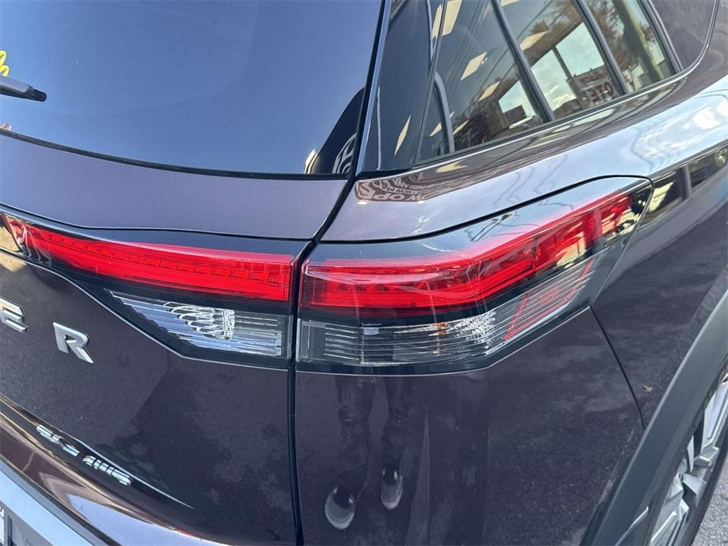 used 2022 Nissan Pathfinder car, priced at $27,995