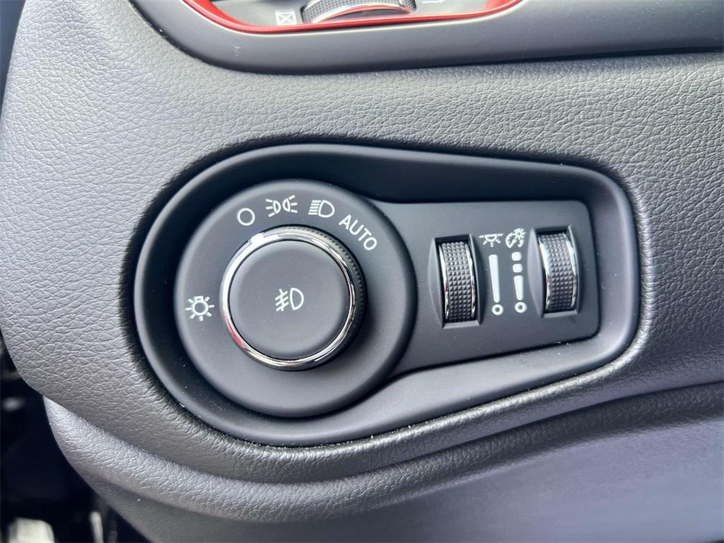 used 2023 Jeep Renegade car, priced at $25,800