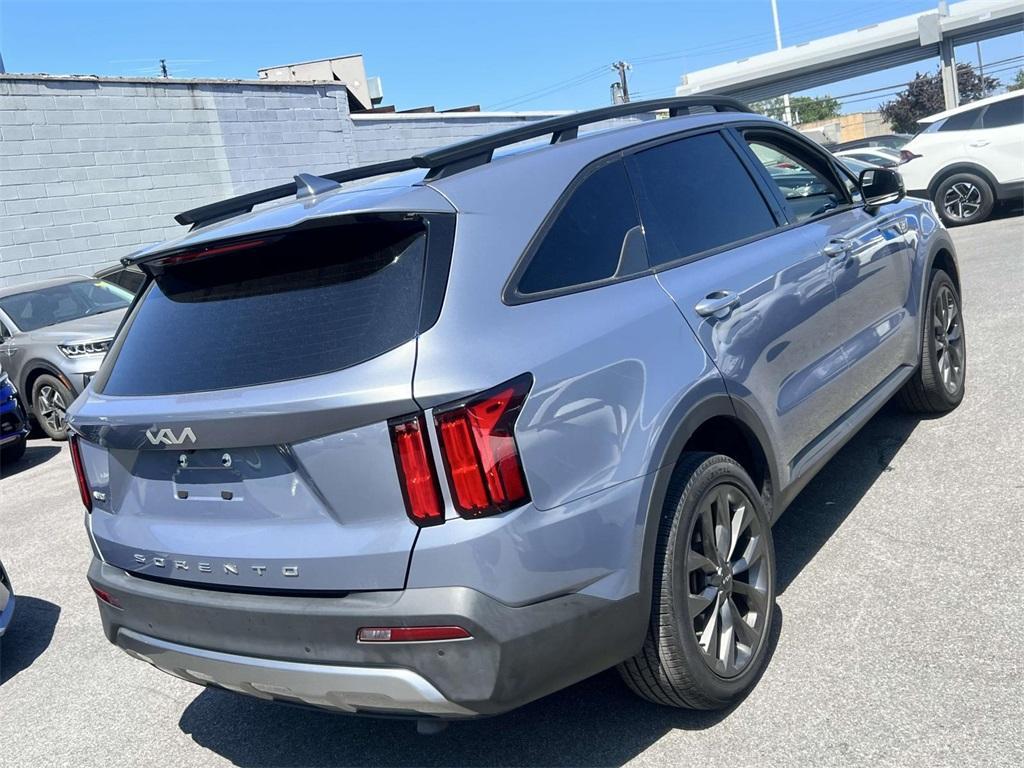 used 2022 Kia Sorento car, priced at $32,070