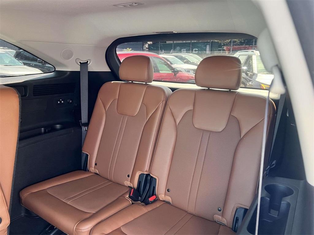 used 2022 Kia Sorento car, priced at $32,070