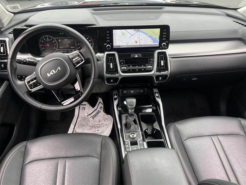 used 2022 Kia Sorento car, priced at $28,995