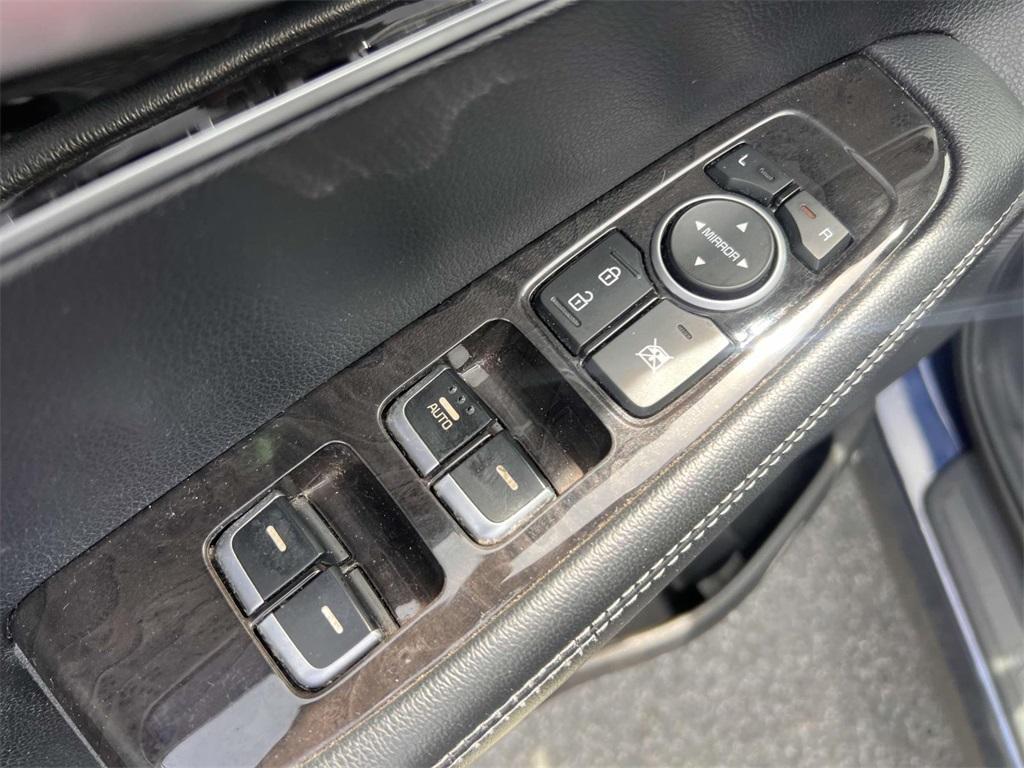 used 2018 Kia Sorento car, priced at $12,695