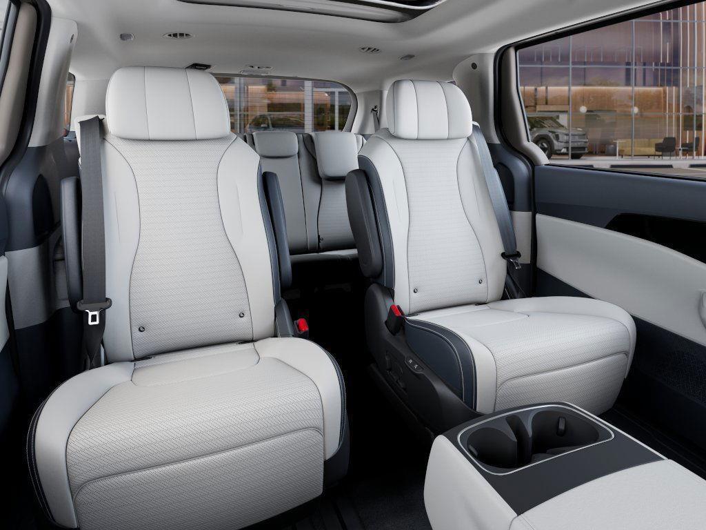 new 2025 Kia Carnival Hybrid car, priced at $54,600