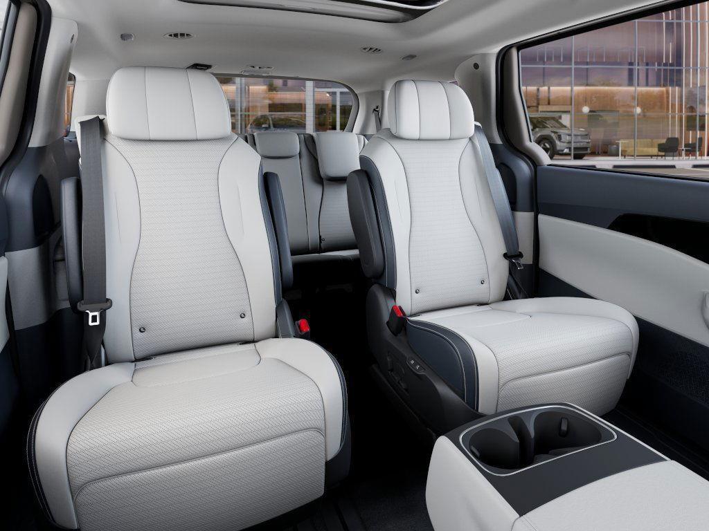 new 2025 Kia Carnival Hybrid car, priced at $54,600