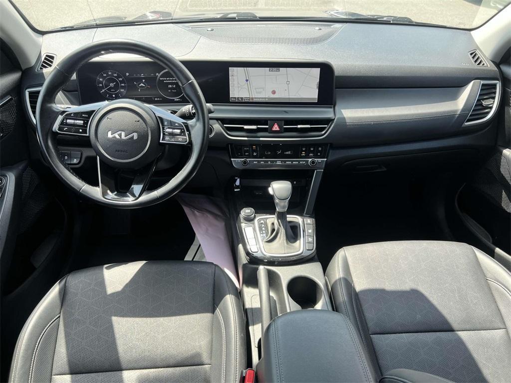 used 2024 Kia Seltos car, priced at $25,379