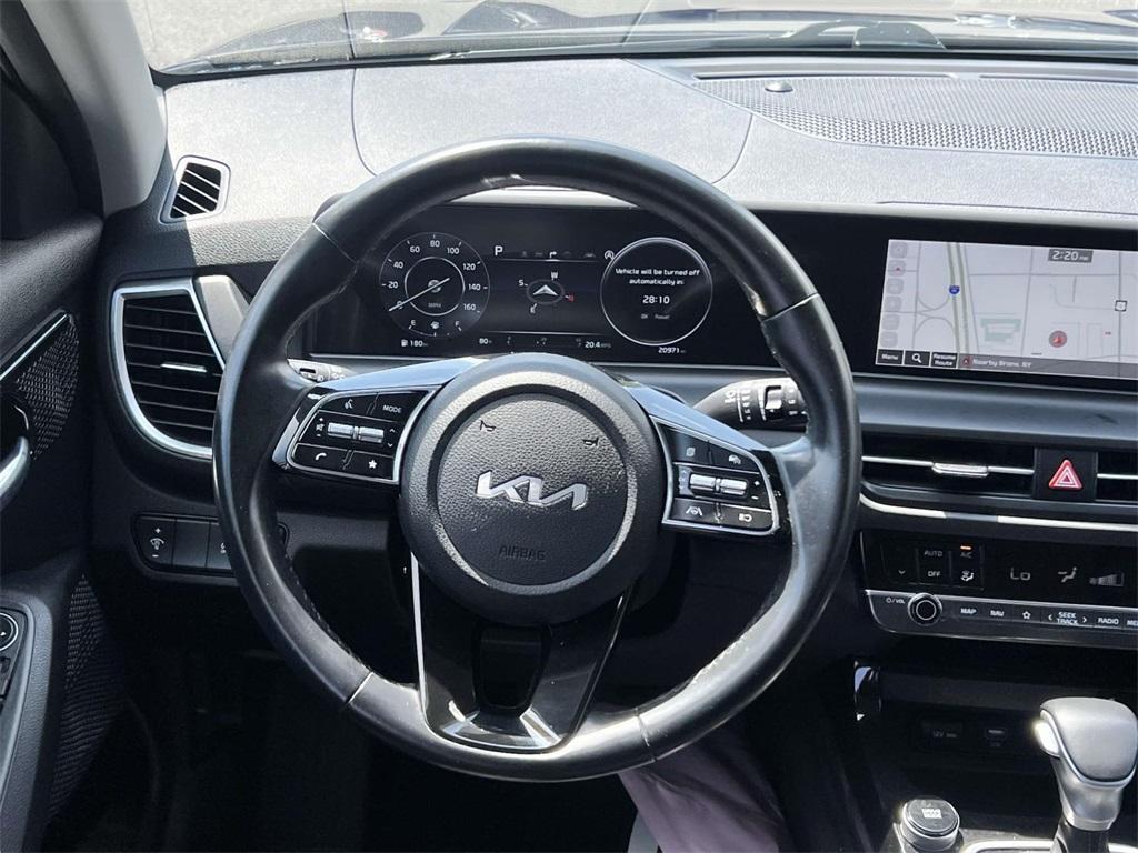 used 2024 Kia Seltos car, priced at $25,379