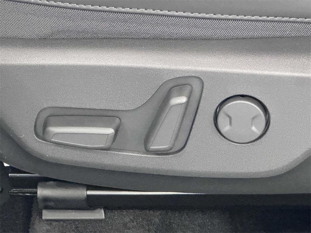 new 2025 Kia Niro car, priced at $31,735