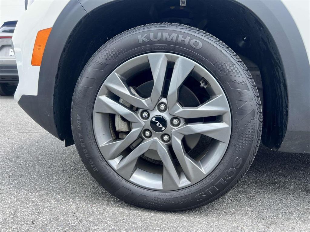 used 2023 Kia Seltos car, priced at $23,195