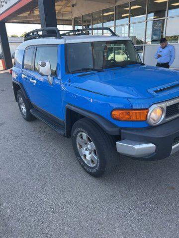 used 2007 Toyota FJ Cruiser car, priced at $13,990
