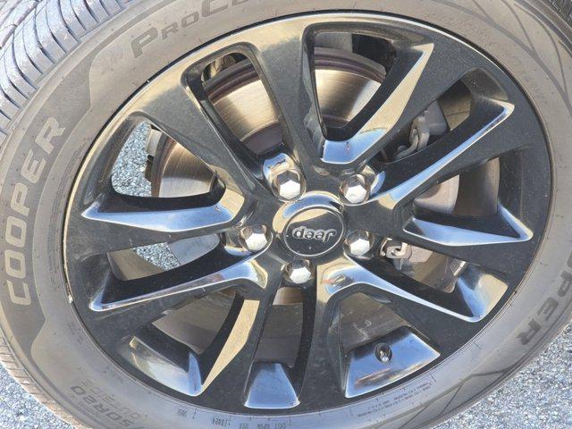 used 2017 Jeep Grand Cherokee car, priced at $9,990