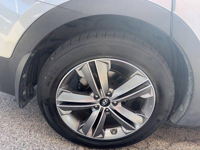 used 2015 Hyundai Santa Fe car, priced at $11,990