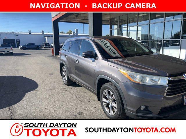 used 2014 Toyota Highlander car, priced at $15,490