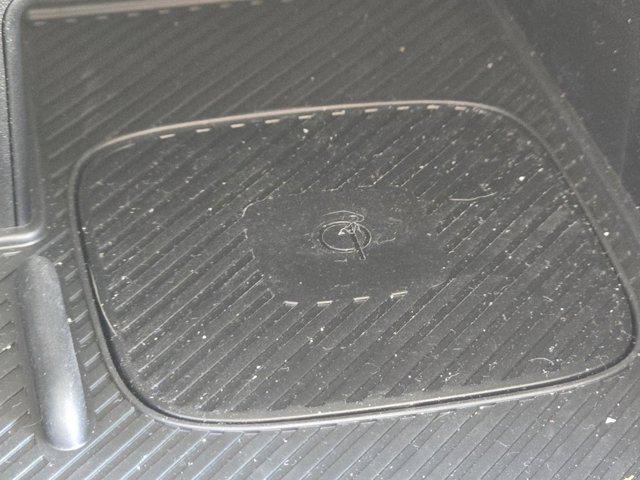 used 2025 Kia Sorento car, priced at $30,990