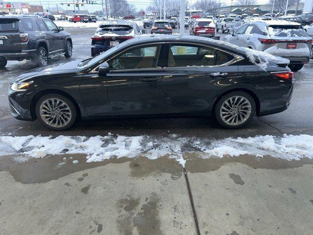 used 2024 Lexus ES 300h car, priced at $45,490