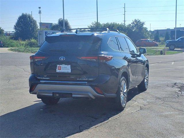 used 2024 Toyota Highlander car, priced at $48,490