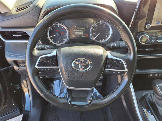 used 2024 Toyota Highlander car, priced at $33,990