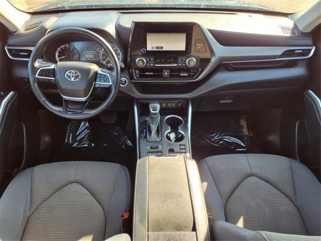 used 2024 Toyota Highlander car, priced at $33,990