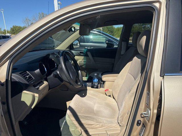 used 2012 Toyota Highlander car, priced at $9,990